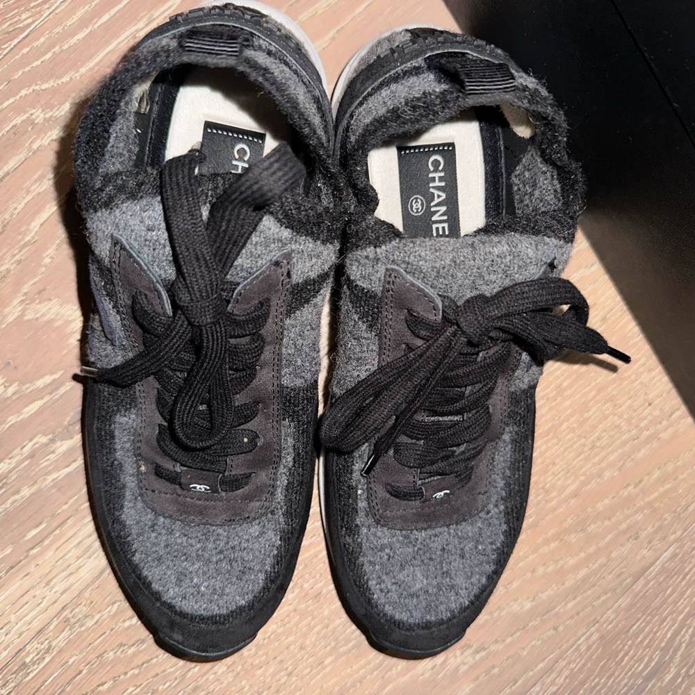 CHANEL Elegant Black and Gray Sneakers- lightly used - Picture 3 of 7